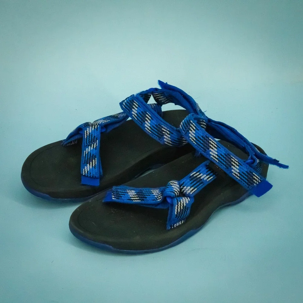 Teva Size 2 Little Kids Blue Hurricane XTL 2 Active Outdoor Water Sandals